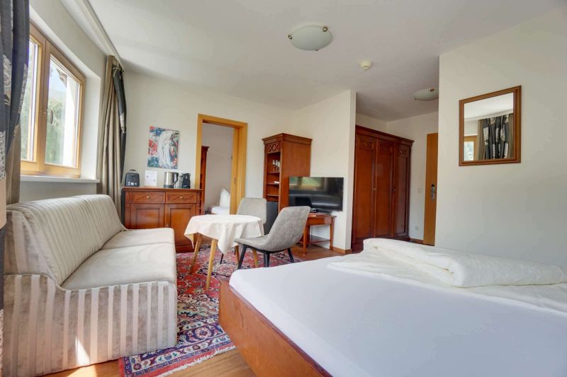 Wohnschlafzimmer mit Doppelbett Familienzimmer Typ E